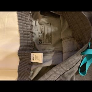 Kade figs graphite grey scrub pants